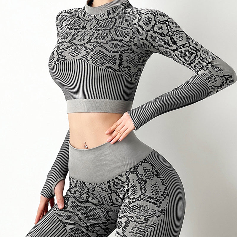 Yoga Clothes Autumn And Winter Tight-fitting Moisture Wicking Sports Suit Women Seamless Knitted Yoga Clothes Women
